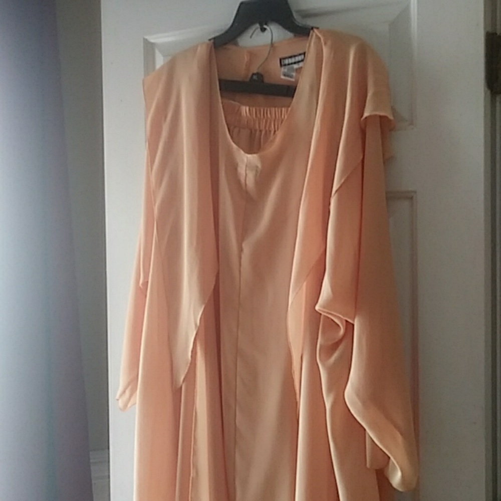 Three pcs cantaloupe pants suit very beautiful